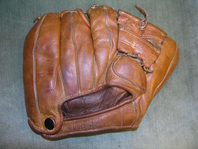 Murry Dickson DM DG933 Back Doug